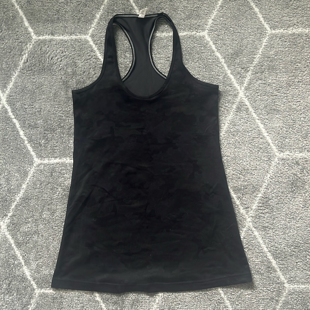 Lululemon tank